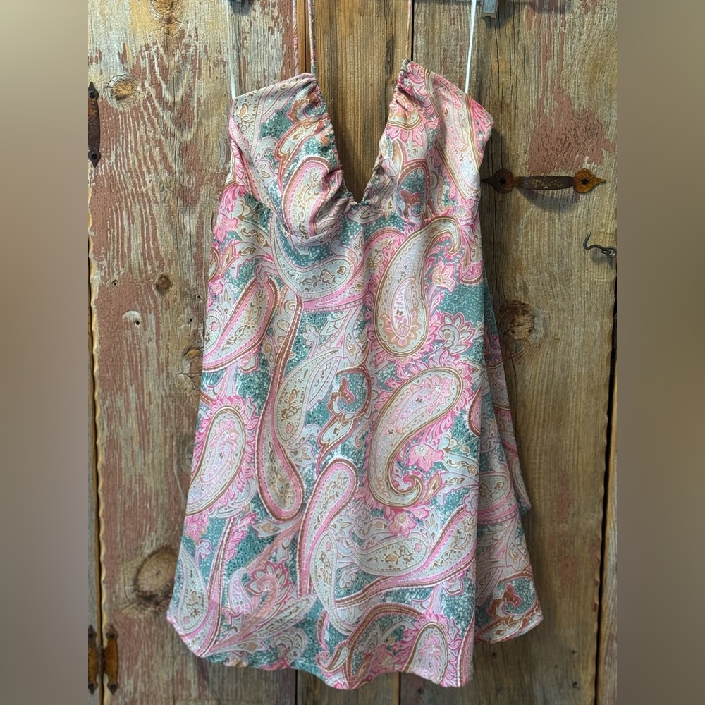 Sky to Moon Paisley Print Halter Dress size Medium. Fully lined